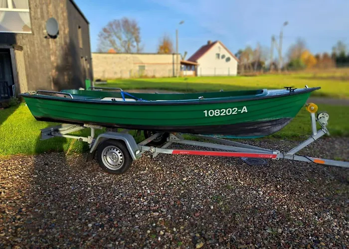 Holiday home Haus Masuren, Bei Ilawa, Angelbootvermietung, Dom Czerwony I